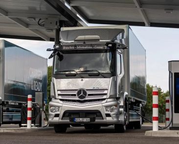 mercedes benz charging station - rental innova thuba trans