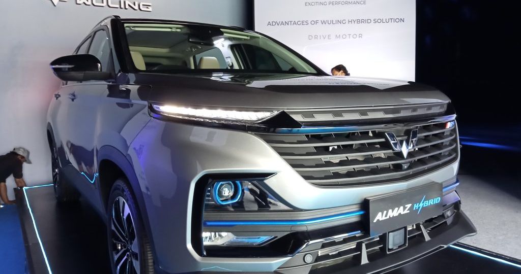 almaz hybrid - Rental mobil wisata semarang thuba trans