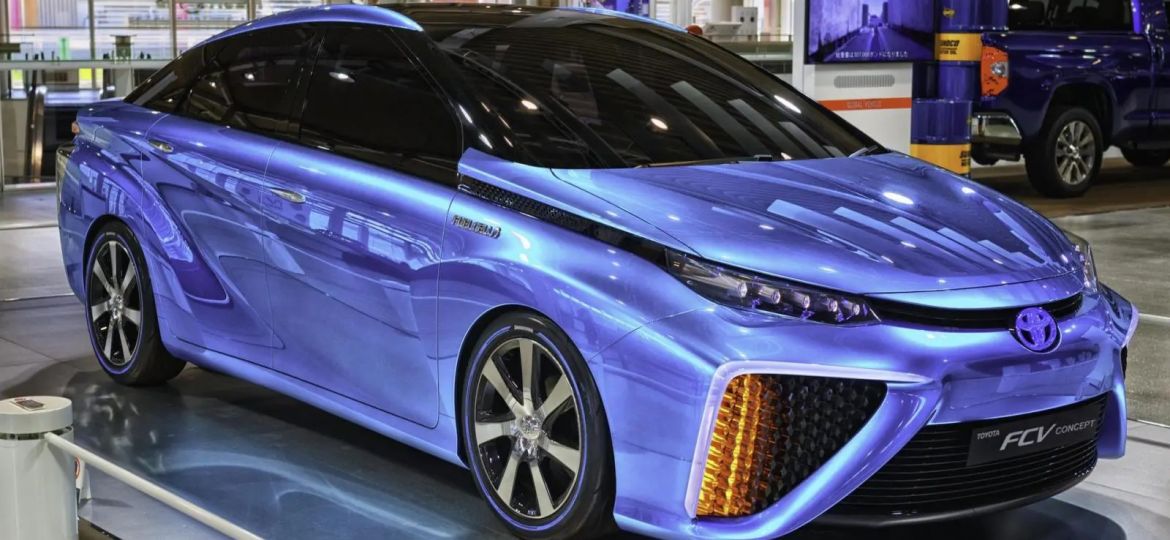 toyota mirai - rental elf semarang thuba trans