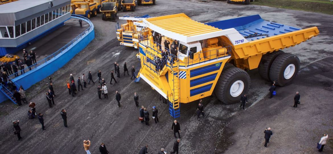 BelAZ 75710 - sewa bus wisata semarang - thuba trans